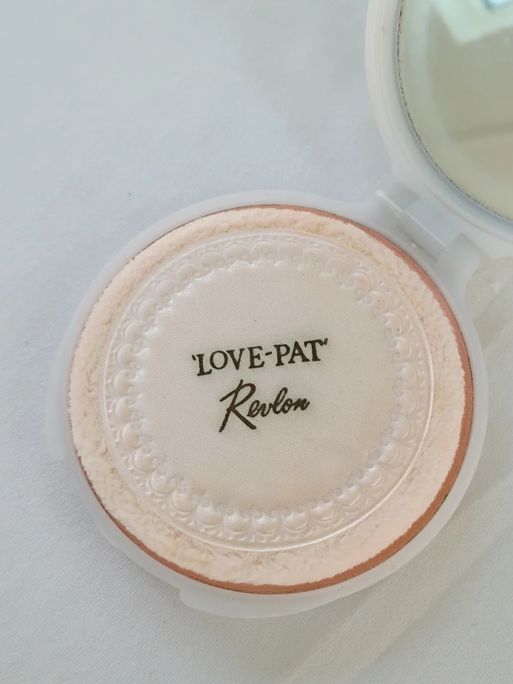 Vintage Revlon Compact Ivory 'LOVE PAT' J97 Gold Monogram Accent Unused USA